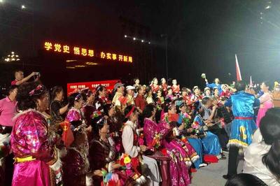 歌聲里的百年征程 千名勞動(dòng)者唱響黨史，文藝創(chuàng)作續(xù)新篇